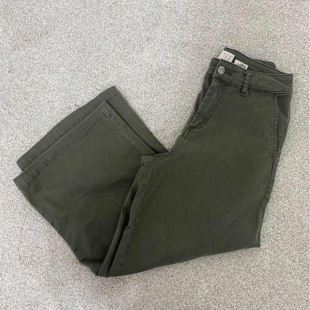 Wide leg crop pants